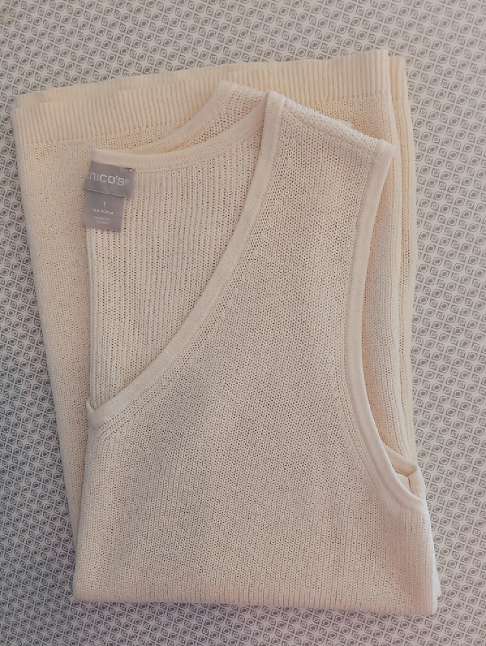 Chico's Cream Sleeveless Sweater -Size 1